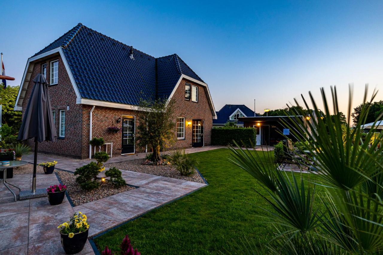 B&B De Wiekeborg Oude Pekela Exterior foto